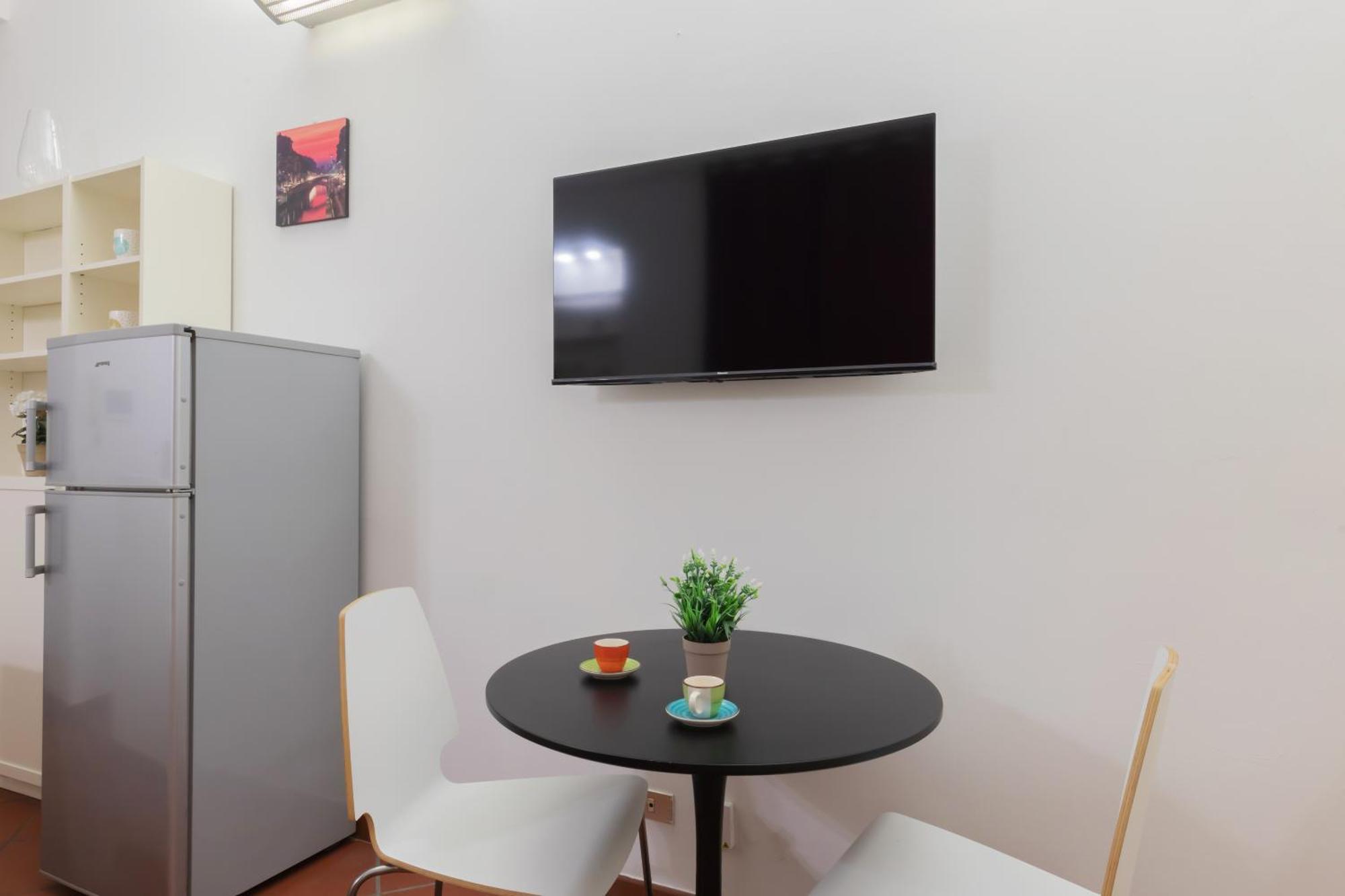 Sanzio City Escape - 15Min From Duomo Apartment Милано Екстериор снимка